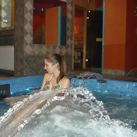 Erika Appartementhaus Διαμέρισμα Keszthely